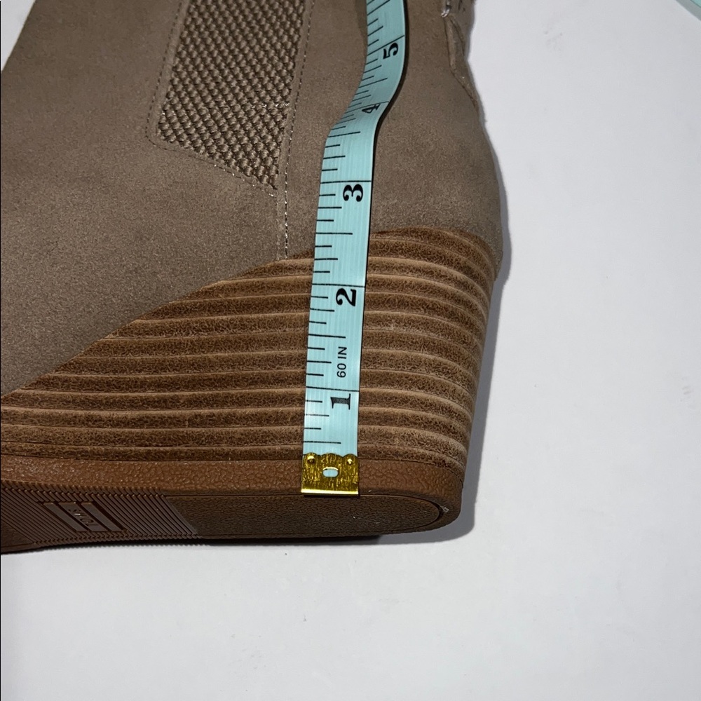 Toms Taupe Wedge Ankle Booties Women’s size 9.5 - Picture 8 of 9